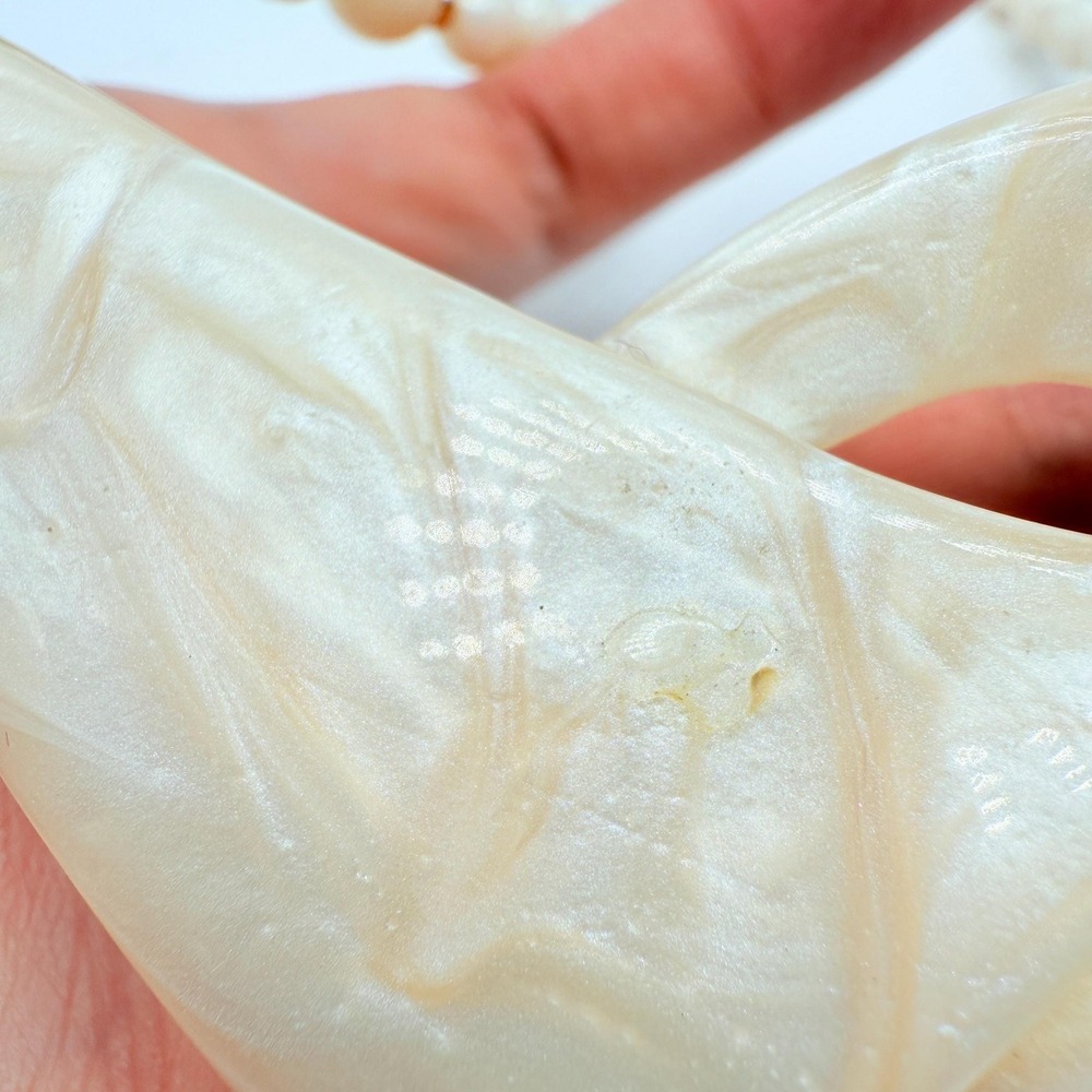 Vintage 80s 90s Off-White Beige Marbled Lucite Geometric Beaded 13" Bib Necklace - Picture 4 of 6